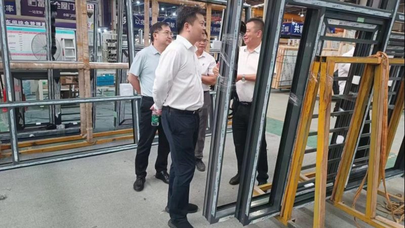 单元式幕墙安装：关键步骤与注意事项**